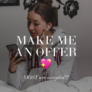 BUNDLE YOUR LIKES!! I’ll send you an offer! 💖💖